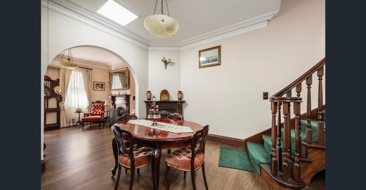 Holiday home Victorian Cityside Sanctuary