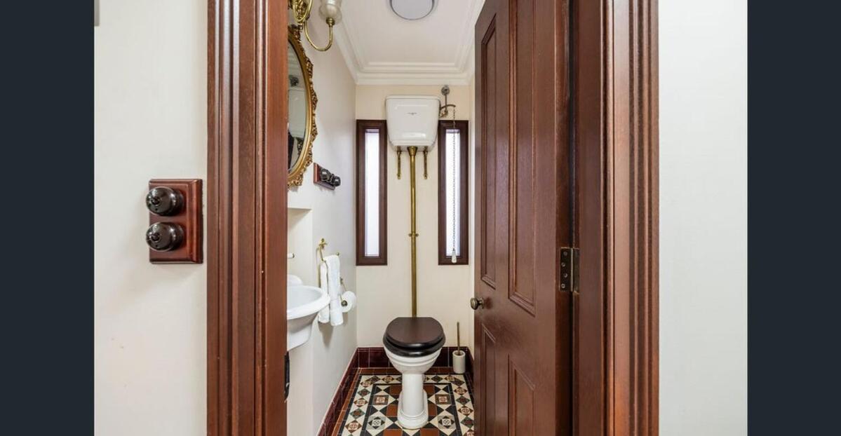 Holiday home Victorian Cityside Sanctuary Sydney